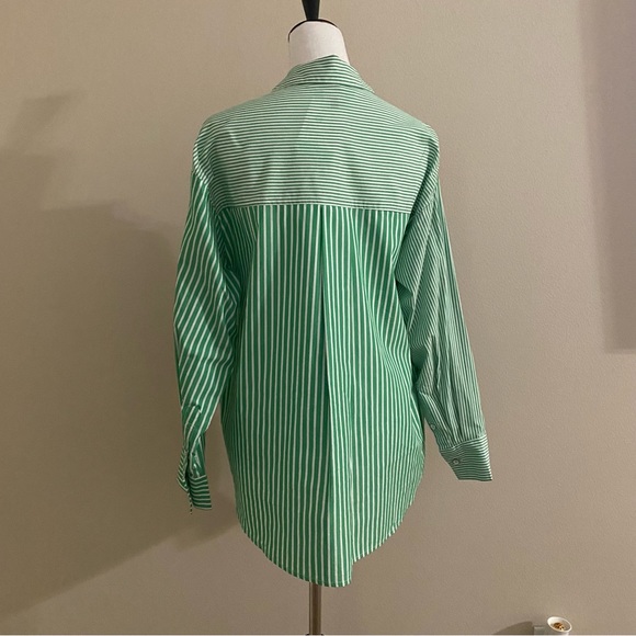 cabi NWT Dad Short, Green and White, SMALL, Spring 2023 - Picture 9 of 11